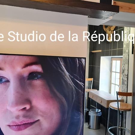 Le Studio De La Republique 아그 외부 사진